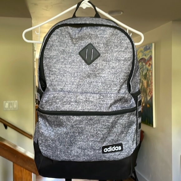 Adidas school backpack adult size - Picture 1 of 5